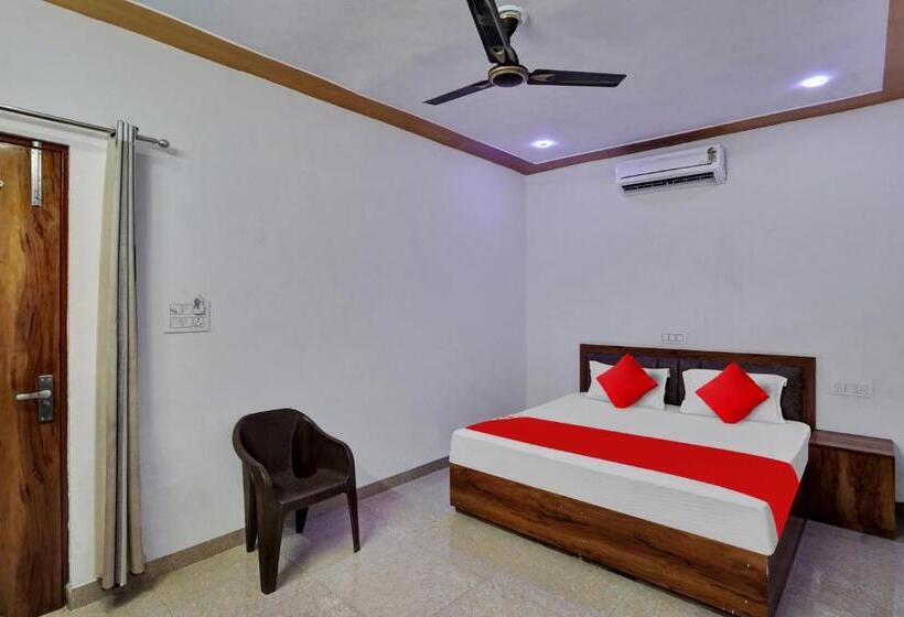 غرفة كلاسيكية ثلاثية, Oyo Flagship 81377 Redstone