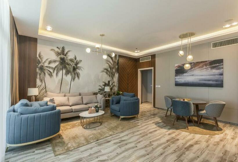 سوییت جونیور با چشم‌انداز دریا, Tolip Resort Paradise New  Alamein