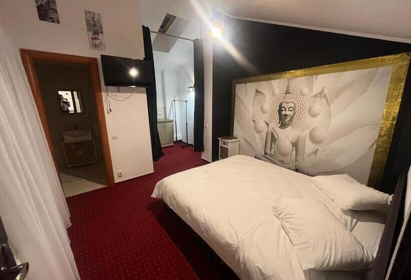 اتاق لوکس, Karma Caffe&rooms