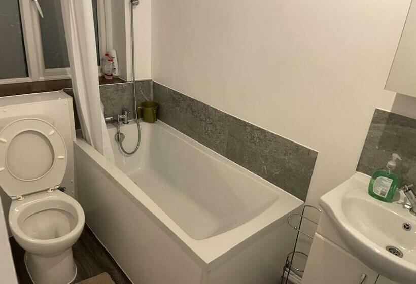 Номер Стандарт, Edgware Rooms