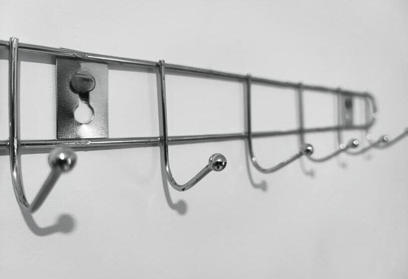 ガーデンビュースタンダードルーム, Rose Apartments