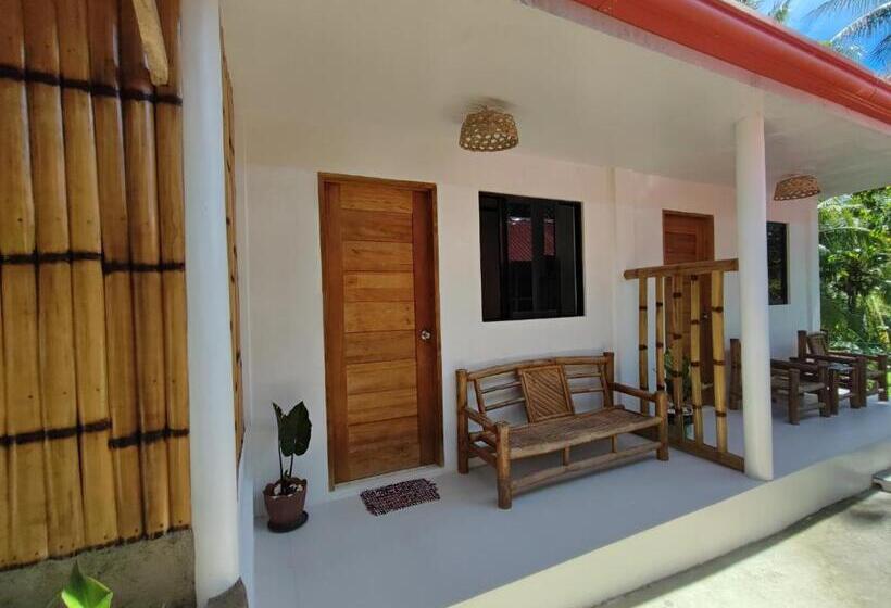 ガーデンビュースタンダードルーム, Rose Apartments