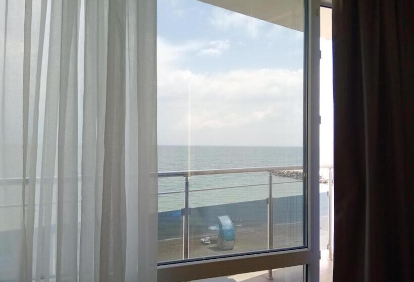 Tengerre Néző Lakosztály, слънчев залив