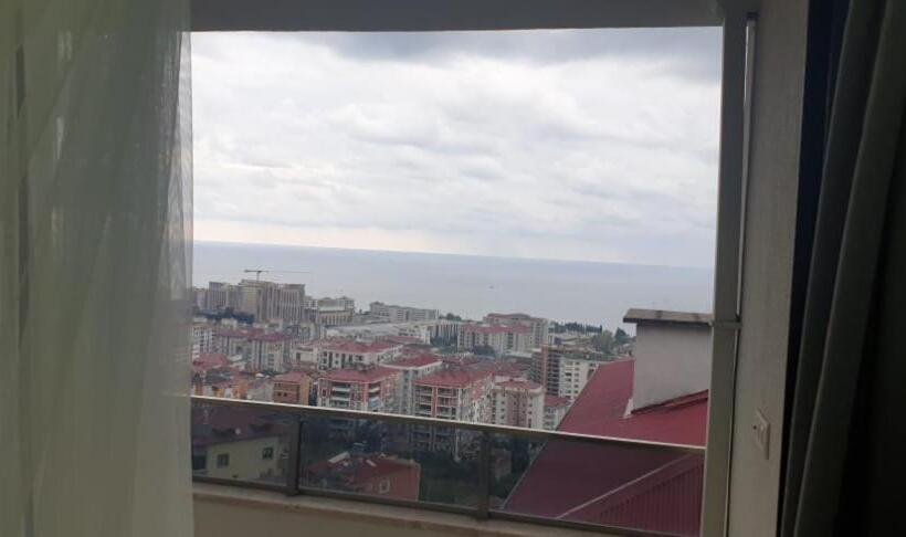 סוויטה, Alya Suit Apart