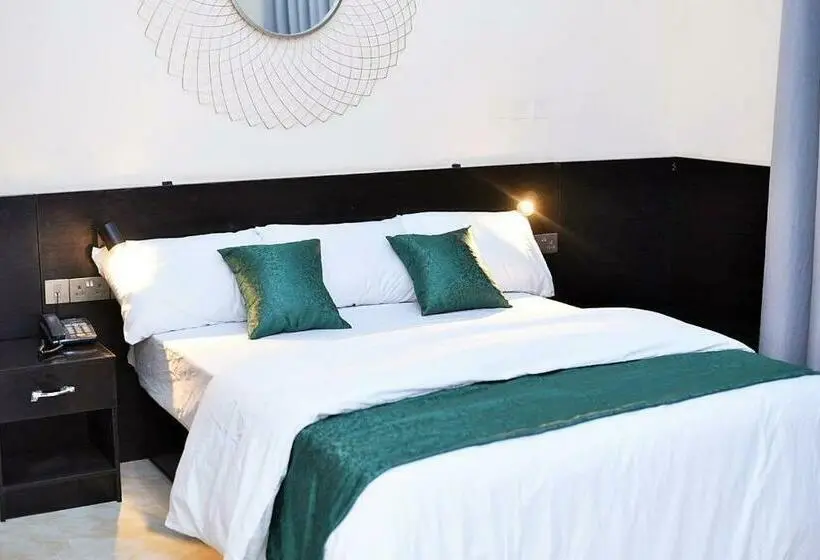 اتاق لوکس, Abi S Place