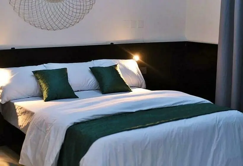 اتاق لوکس, Abi S Place