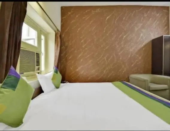 Chambre Deluxe, Singhasan House