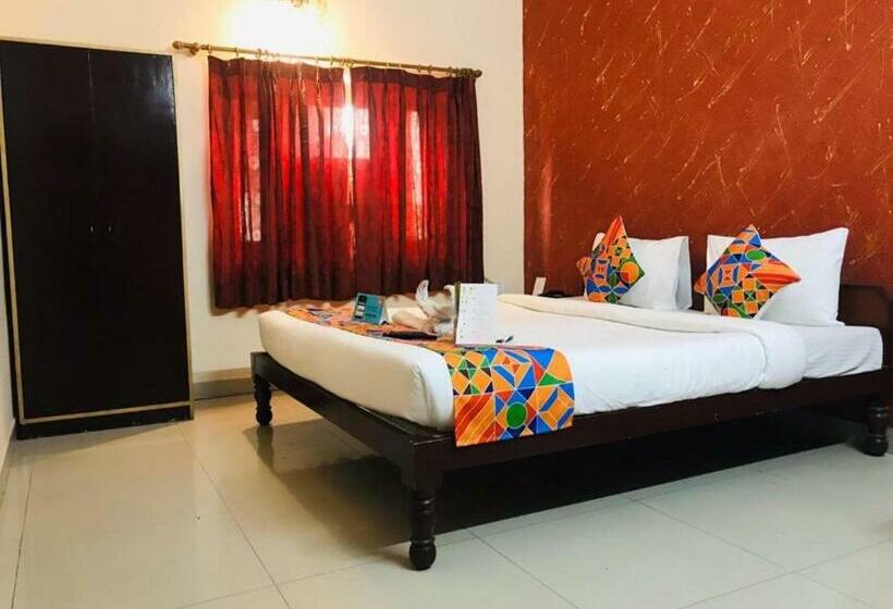 غرفة ديلوكس, Singhasan House