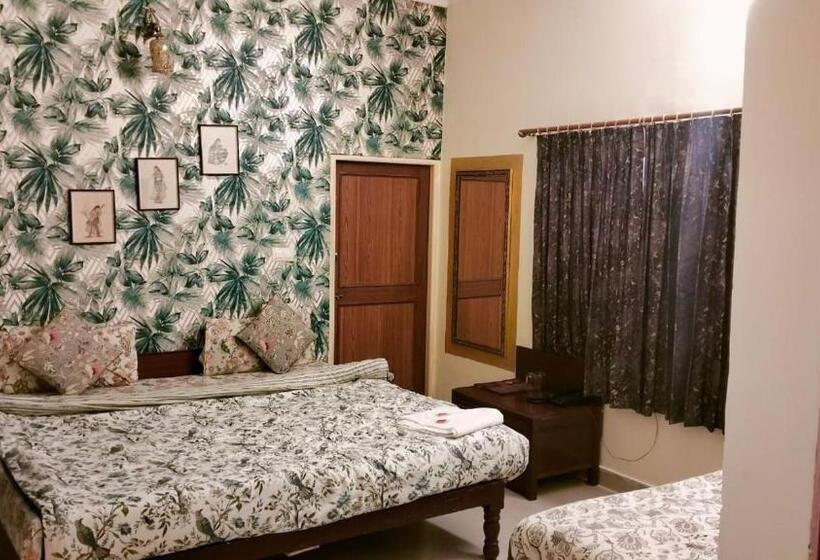 غرفة ديلوكس مزودة بشرفة, Singhasan House