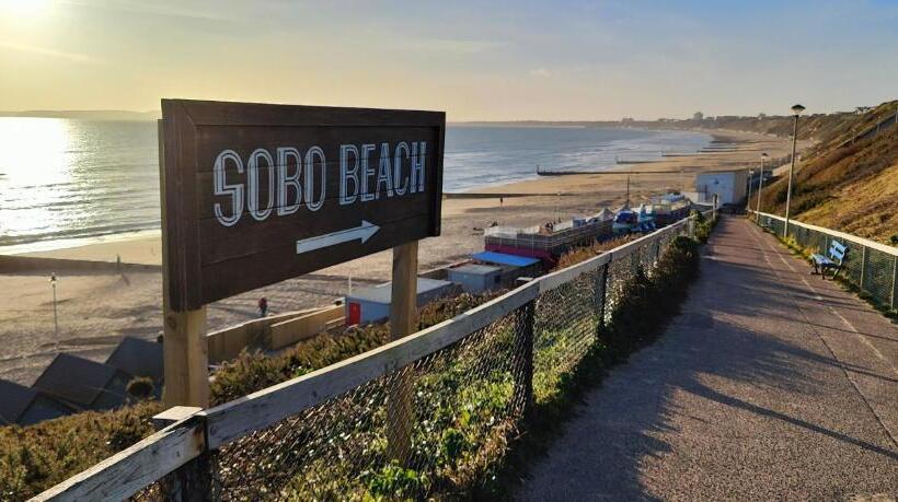 غرفة قياسية حمام مشترك, Cosy Bee And Apartment