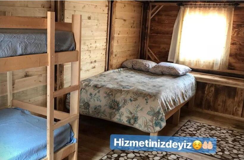 Люкс, Tahpur Dağ Konağı