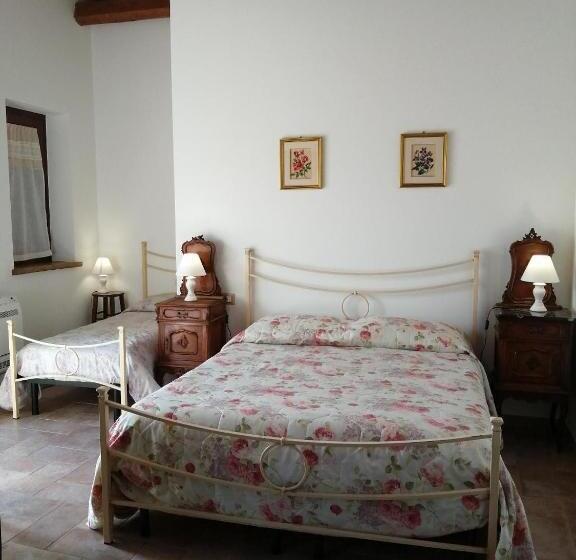 Номер Стандарт Трехместный, L Antico Fienile