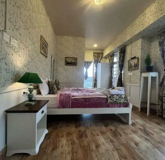 スーペリアールーム, The Ark Guest House   Shillong