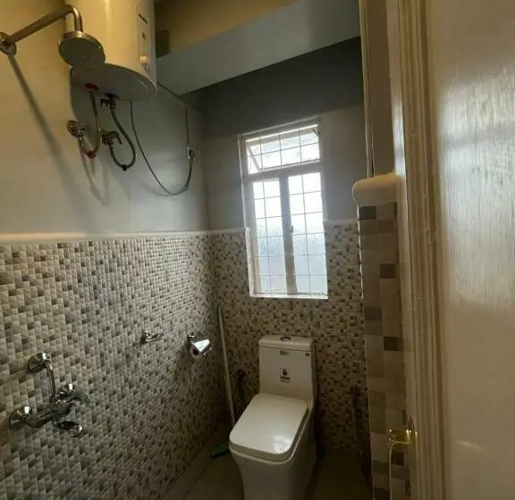 スタンダードルーム, The Ark Guest House   Shillong