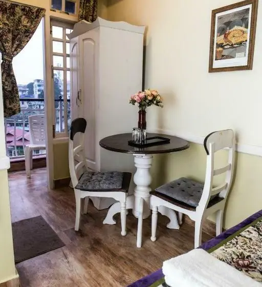 スタンダードルーム, The Ark Guest House   Shillong
