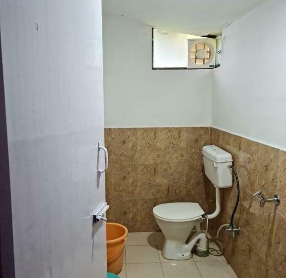 اتاق استاندارد چهار تخته, Hostel Hideout