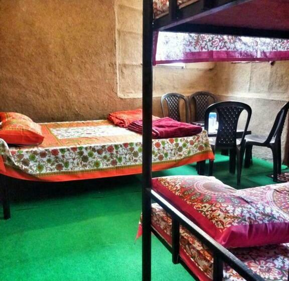 Fyrbädds Standardrum, Hostel Hideout