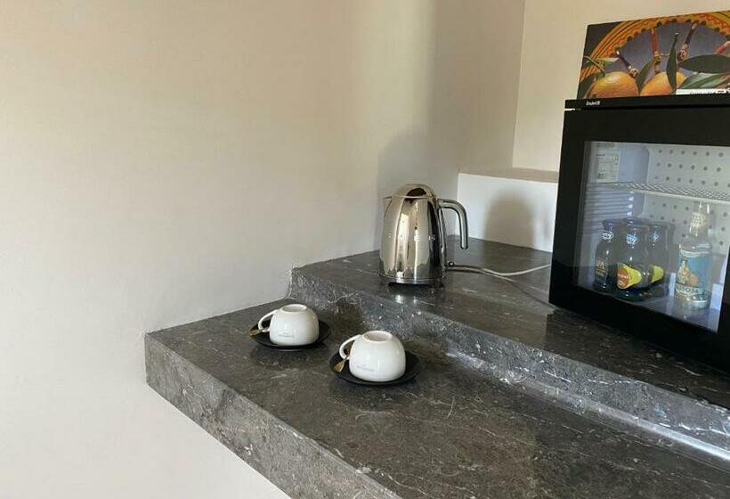 جناح, Castello Ducale Colonna Resort