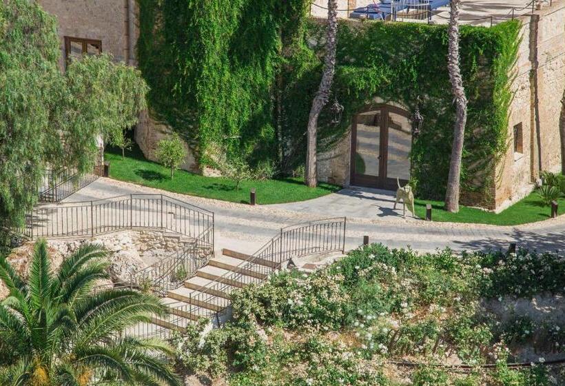 سوئیت پرزیدنت, Castello Ducale Colonna Resort