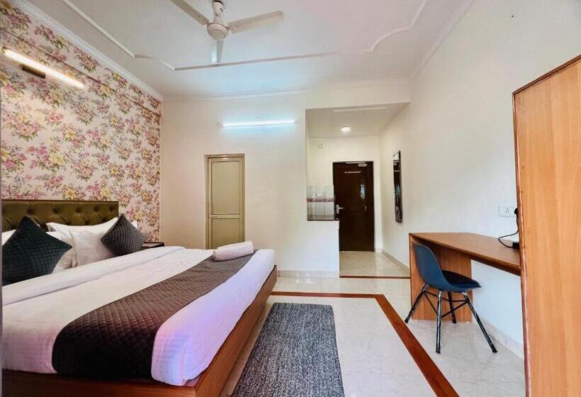 Quarto Estandar com Sacada, Live Free Hostel, Mcleodganj