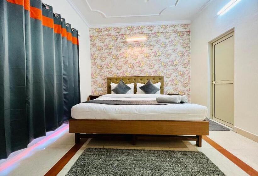 Quarto Estandar com Sacada, Live Free Hostel, Mcleodganj