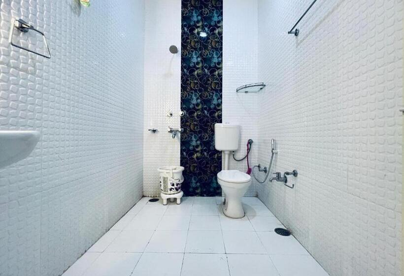 Quarto Deluxe com Sacada, Live Free Hostel, Mcleodganj