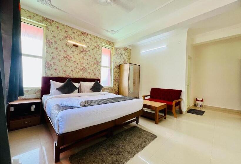 Quarto Estandar Cama King, Live Free Hostel, Mcleodganj