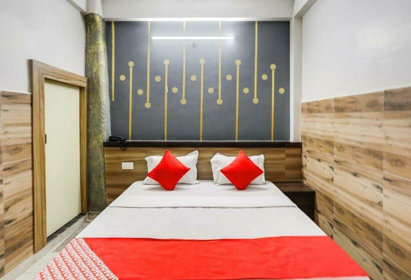 Трехместный Номер Классика, Oyo Flagship 81307  Pratap Since