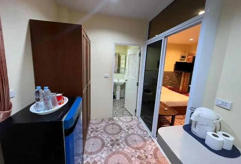 テラス付きスタンダードルーム, Mae Somboon House