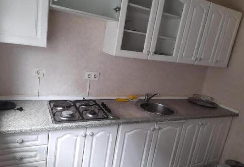 חדר סטנדרט, Shah Hostel