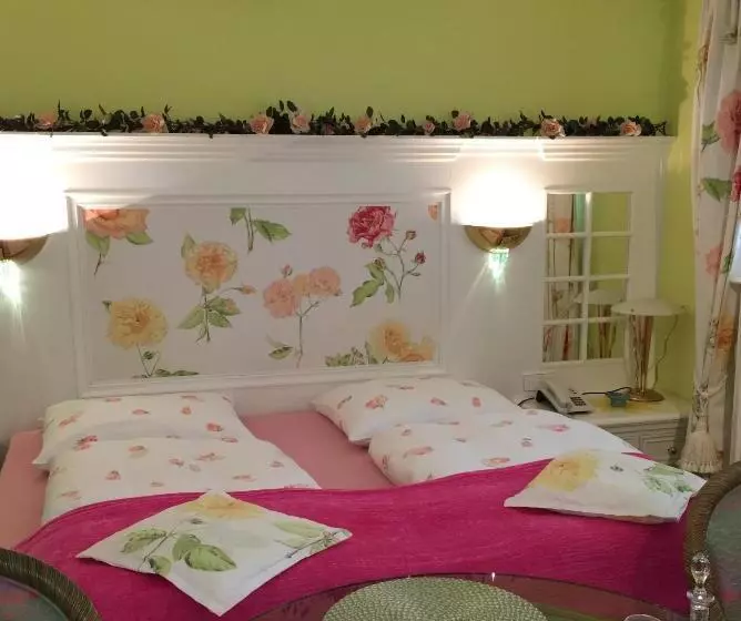 ガーデンビュースーペリアールーム, Boutique Hotel Villa Am See