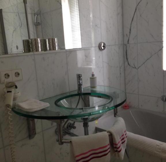 Номер Deluxe Вид на Озеро, Boutique Hotel Villa Am See