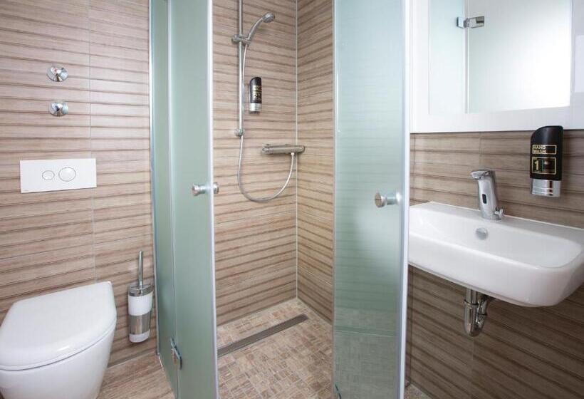 Трехместный Номер Superior, Cityhotel Am Mckeeplatz