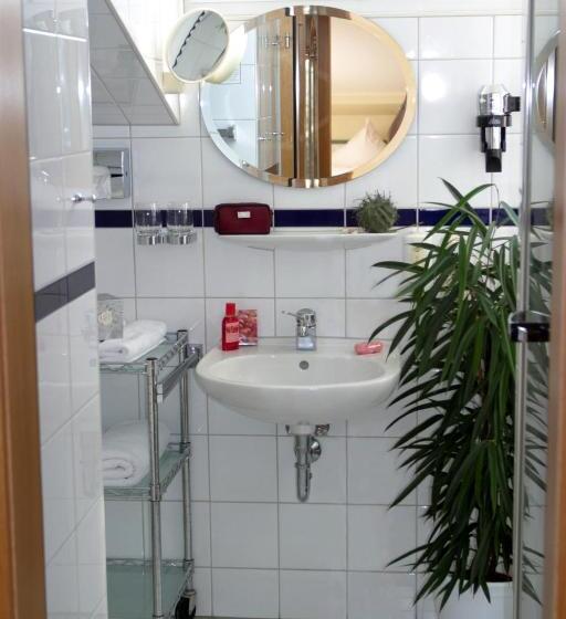 Номер Стандарт, Appartementpension Zum Zacherl