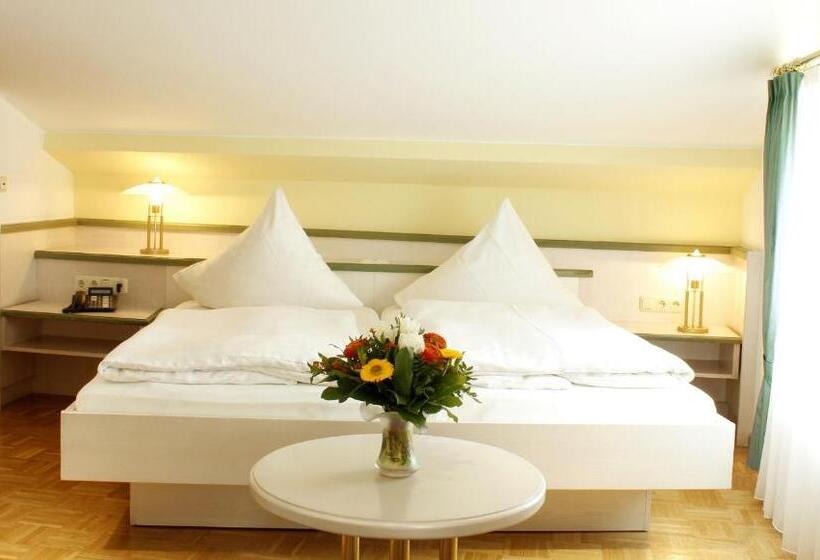 Номер Стандарт, Appartementpension Zum Zacherl