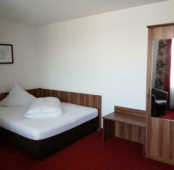 غرفة قياسية فردية, Auwald