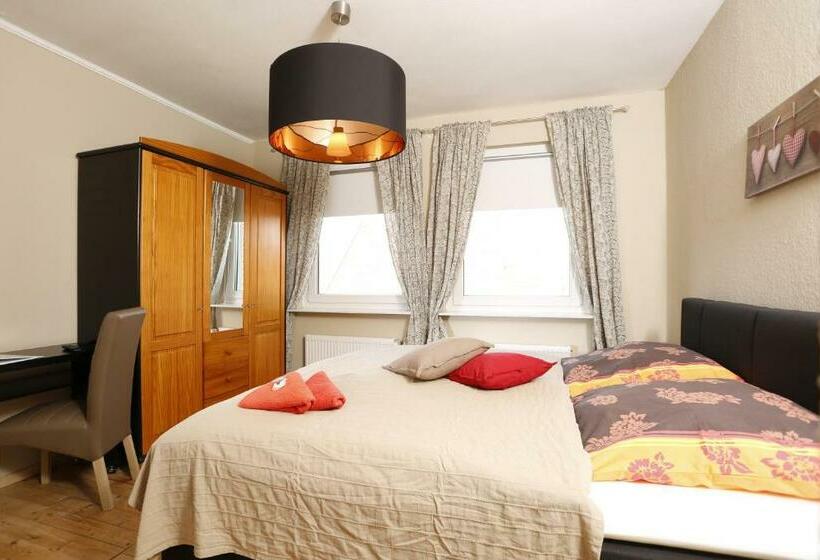 スタンダードルーム, Eternahof