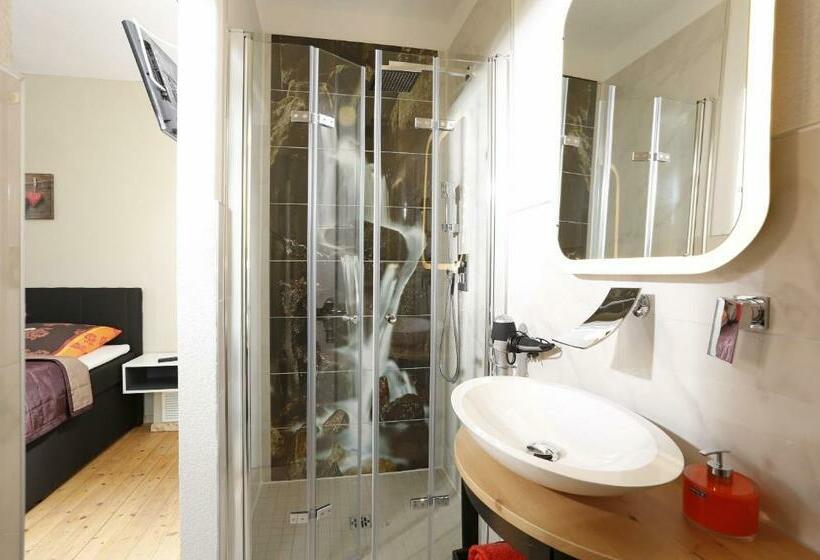 スタンダードルーム, Eternahof