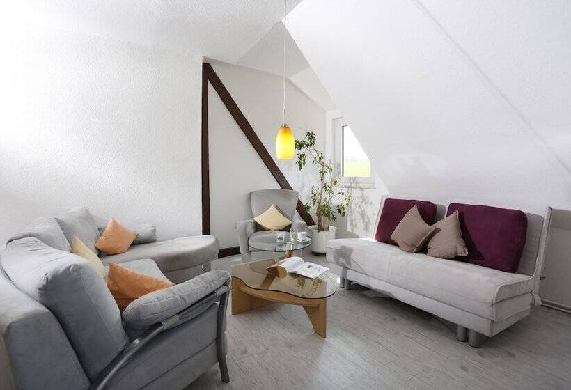 ２ベッドルームアパートメント, Eternahof