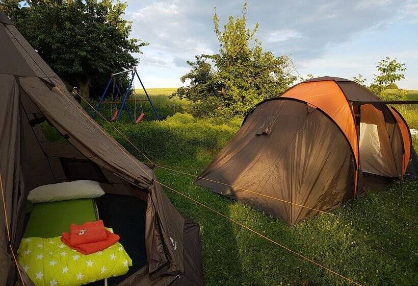 Tenda Padrão, Eternahof