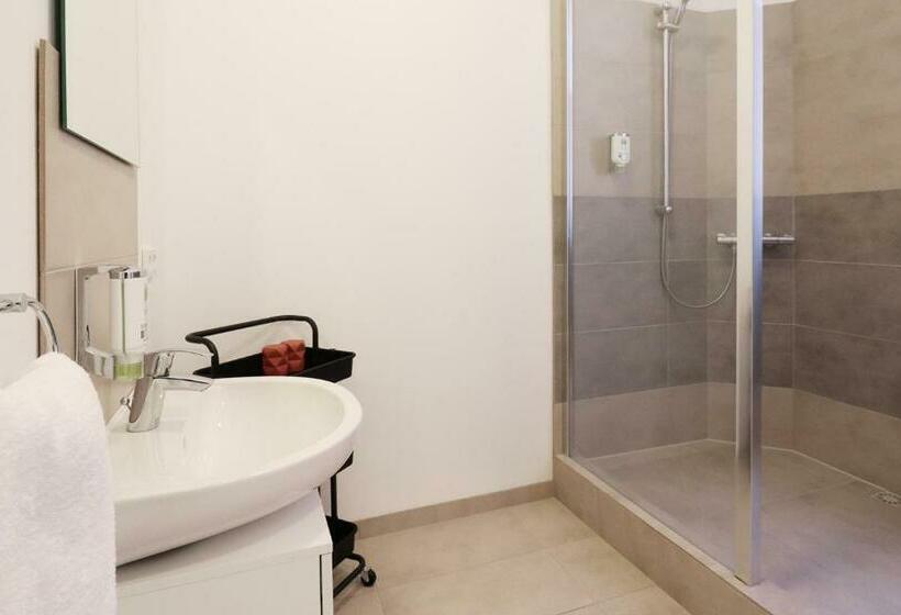 اتاق استاندارد, Haus Borkum