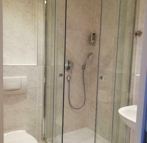 اتاق استاندارد, Isenburger Hof