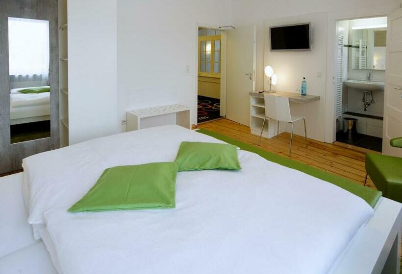 Номер Стандарт Индивидуальный, Karolinger Hof