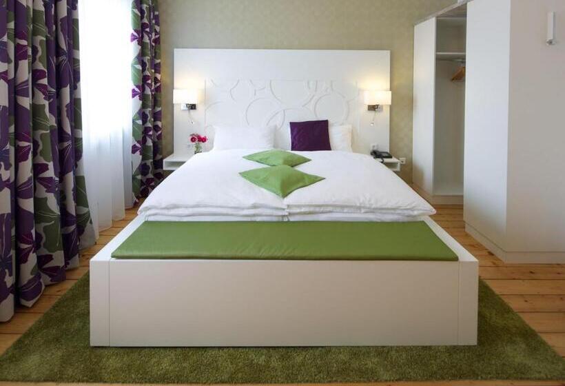 Студия Стандарт, Karolinger Hof