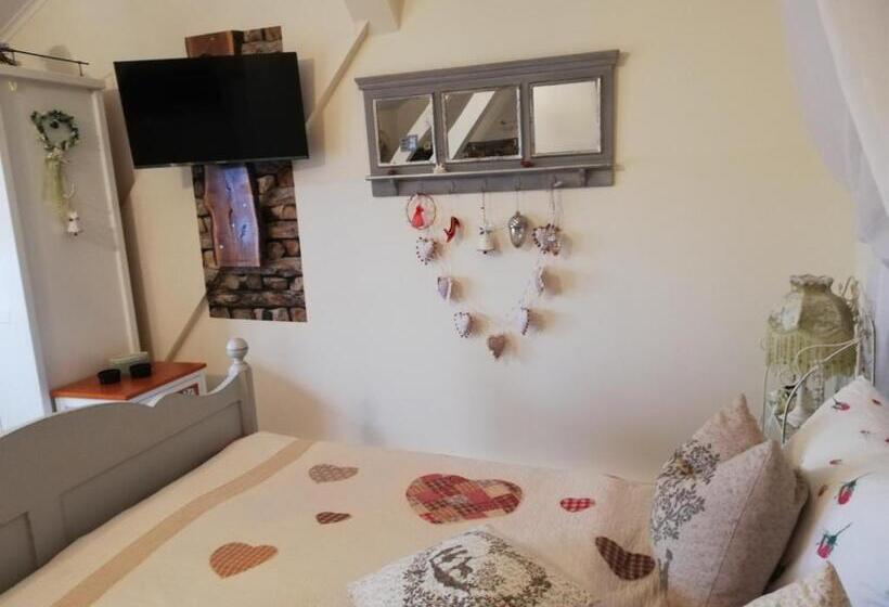 דירת חדר, Kr¿er & M¿hen Apartments