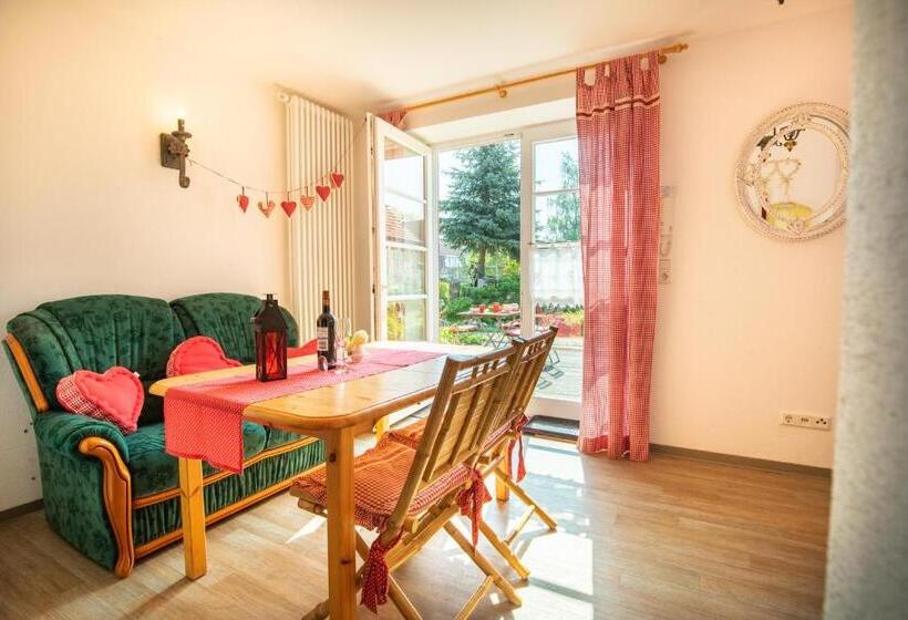 דירת חדר, Kr¿er & M¿hen Apartments