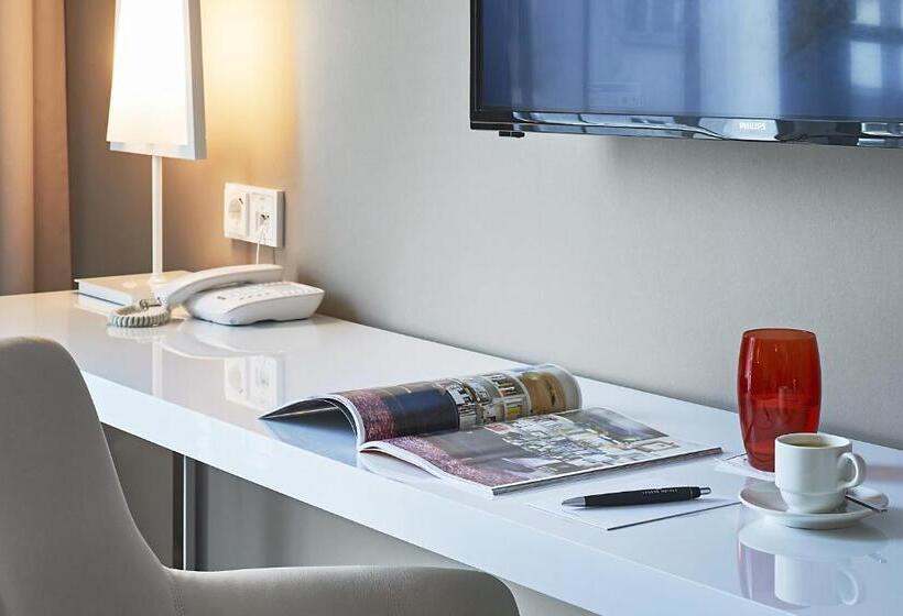 Номер Стандарт, Légère Hotel Bielefeld