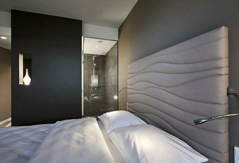 Номер Стандарт, Légère Hotel Bielefeld