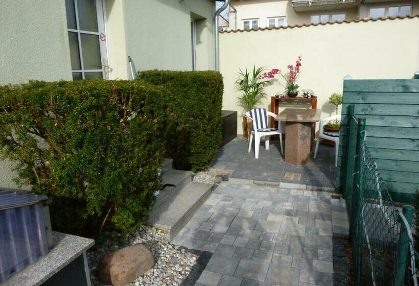 Дом 1 Спальня, Pension Am Peeneufer Ug