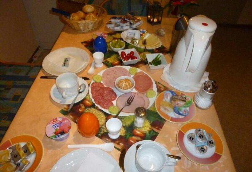 Номер Стандарт, Pension Am Peeneufer Ug